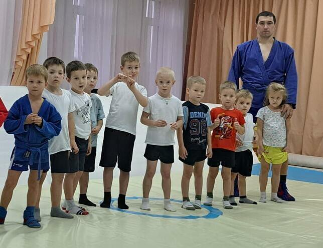 <span style="font-weight: bold;">ОФП с элементами Самбо</span>