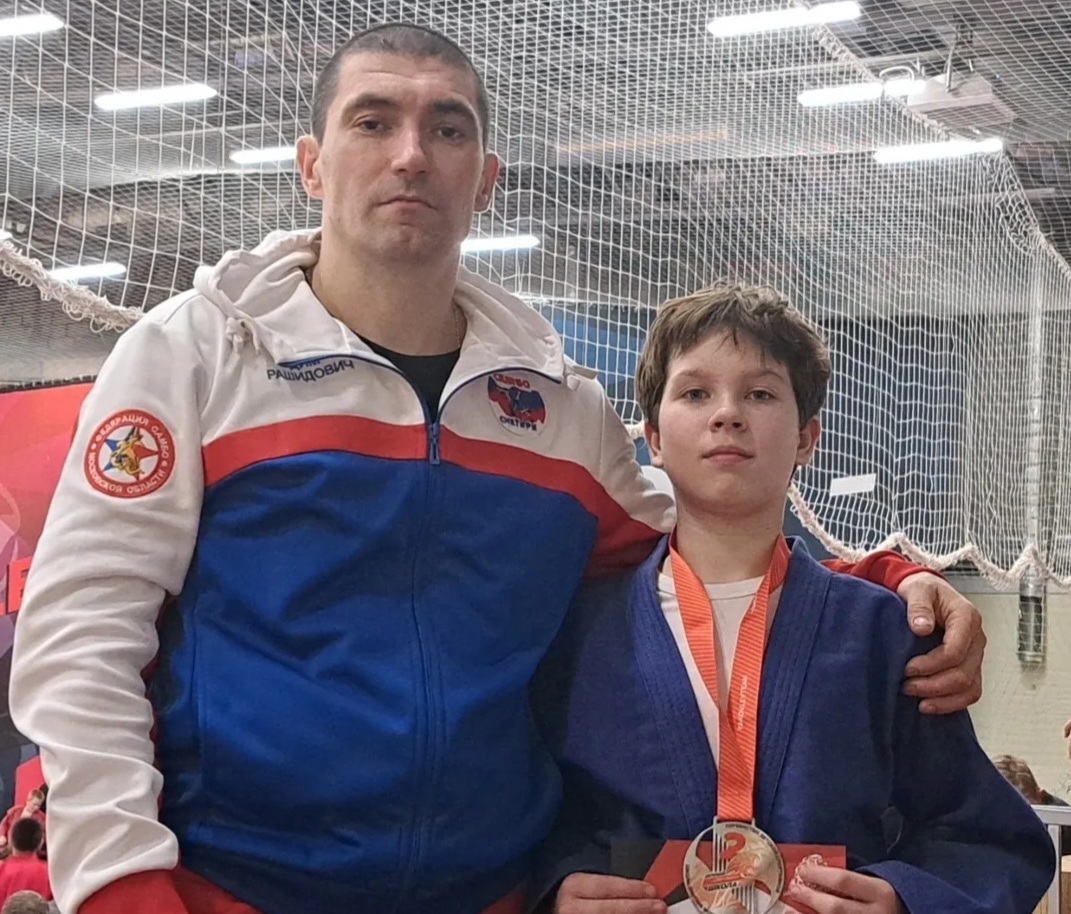 Самбистка Новикова Елизавета и тренер Бикмуллин Дим Рашидович Первенство по самбо СШ Дмитрия Яковлева