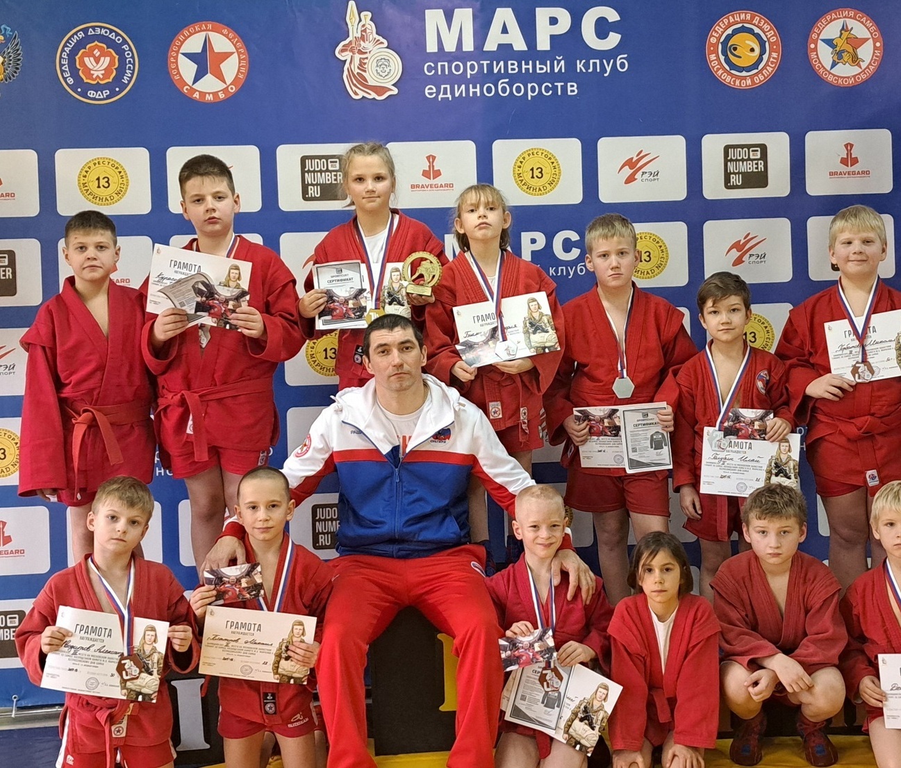 Московский областной турнир по самбо г.щ.Лосино Петровский Бикмуллин Дим Рашидович с командой Ск Самбо Снегири